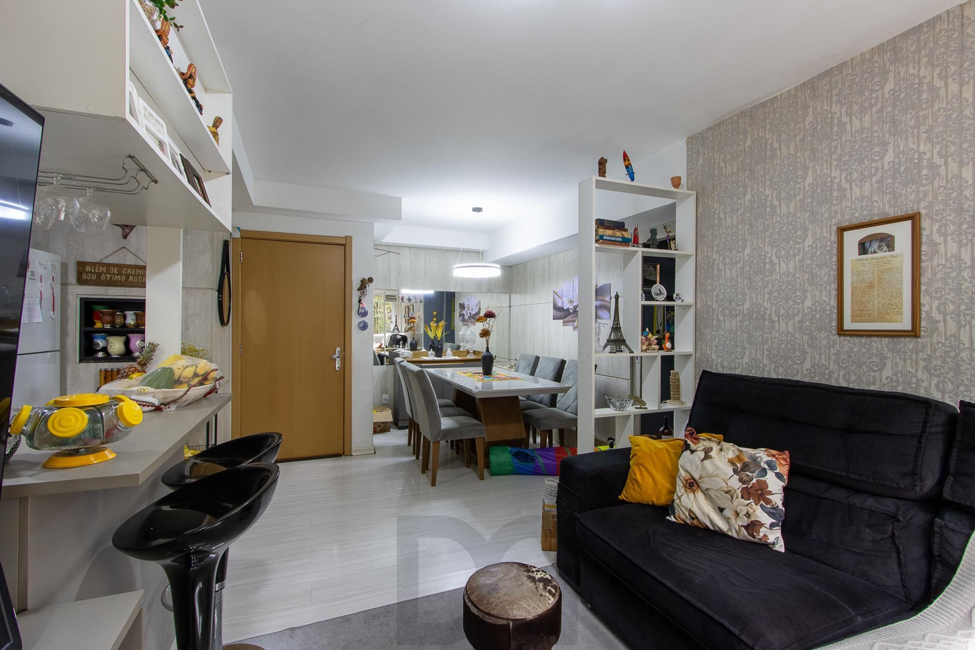 APARTAMENTO Á VENDA NO BAIRRO TERESÓPOLIS - 03 QUARTOS SENDO 01 SUITE - 01 VAGA — foto 3