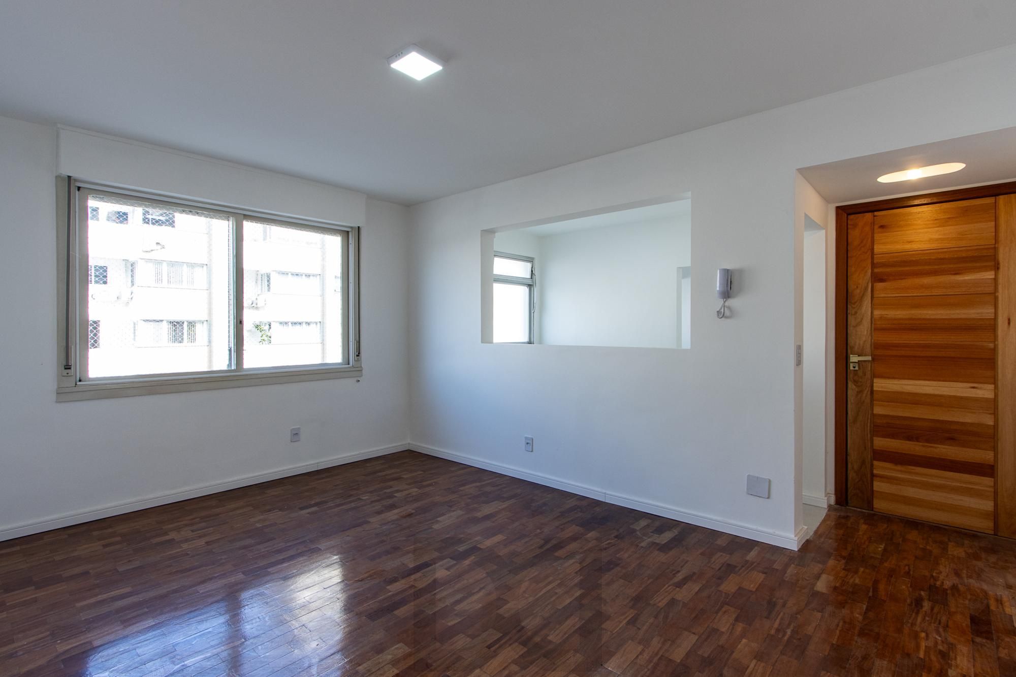 Apartamento no Menino Deus com 2 dormitórios e garagem — foto 3