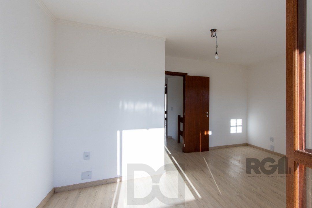 Casa para Venda - 120m², 3 dormitórios, sendo 1 suites, 1 vaga - Guarujá — foto 28