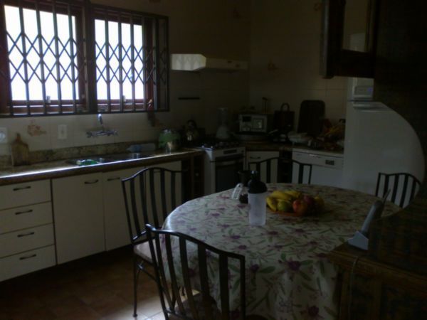 Casa para Venda - 350m², 3 dormitórios, sendo 1 suites, 6 vagas - Tristeza — foto 5