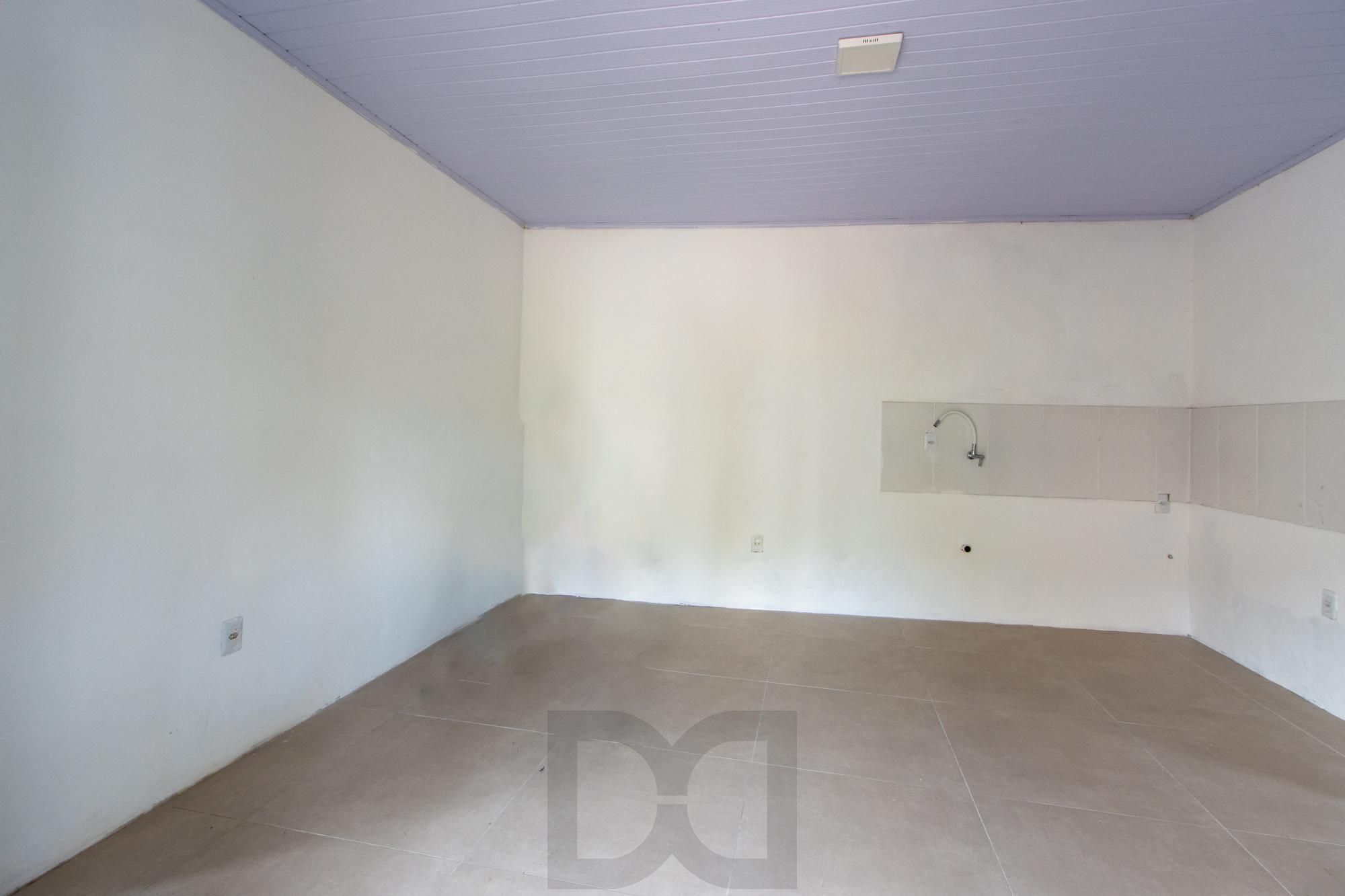 Terreno medindo 11 X 39,66 com 2 casas de alvenaria - Bairro Guarujá — foto 16