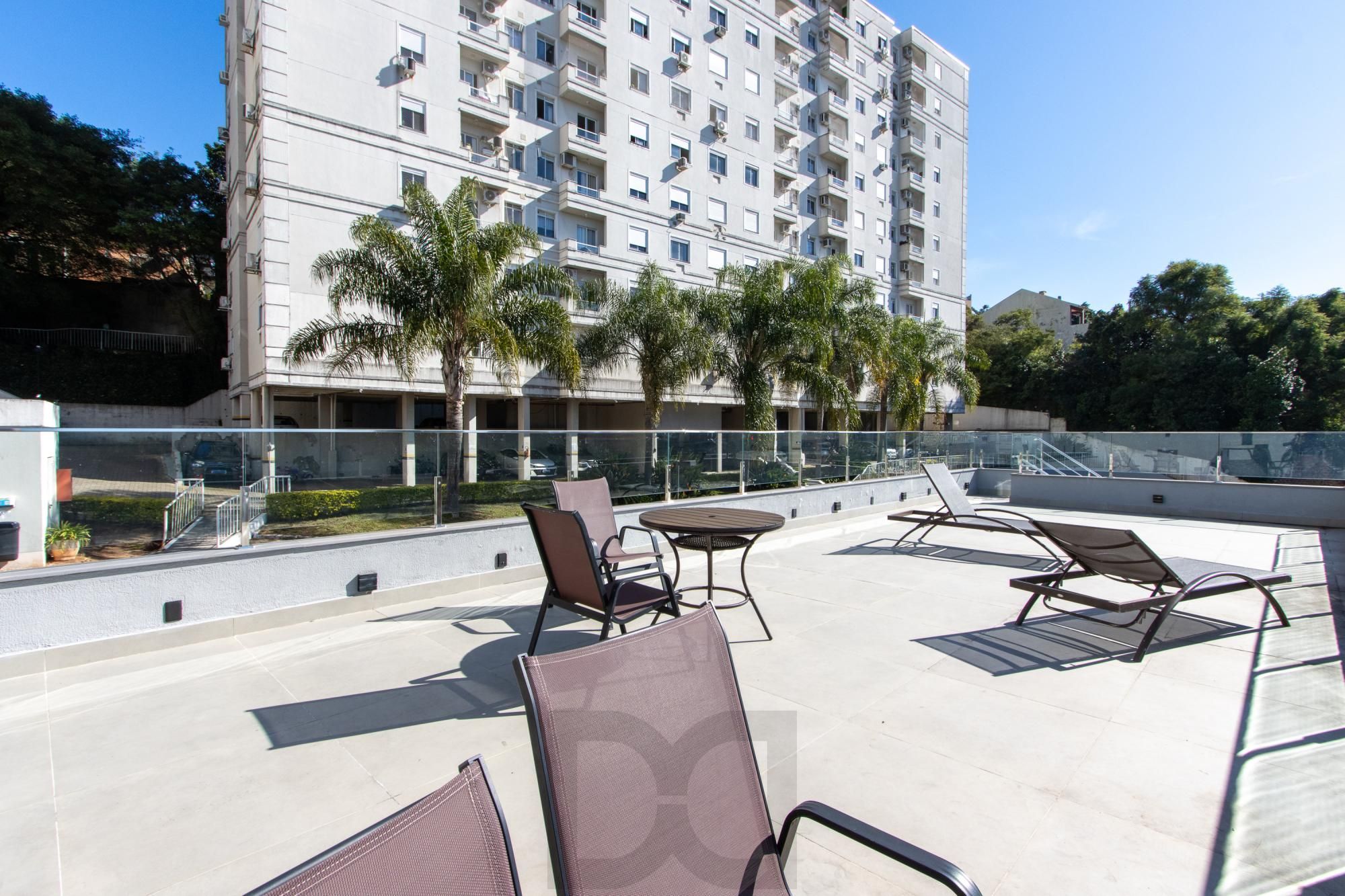 Apartamento de 2 dormitórios, para venda no bairro Teresópolis. — foto 45