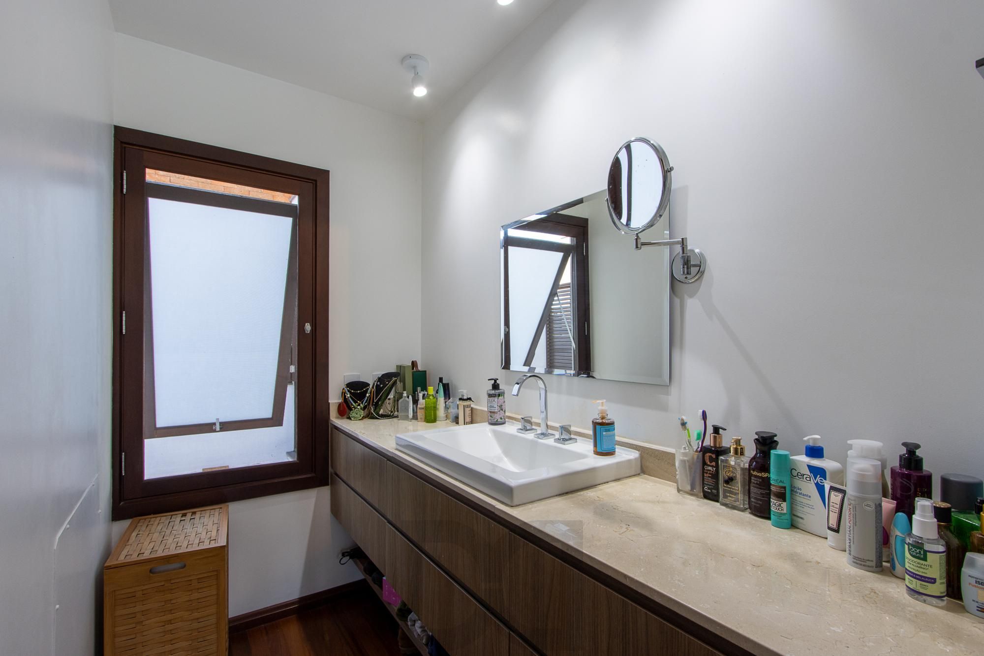 Casa no Condominio Terra Ville. 3 suites, com fundo para o lago. — foto 49