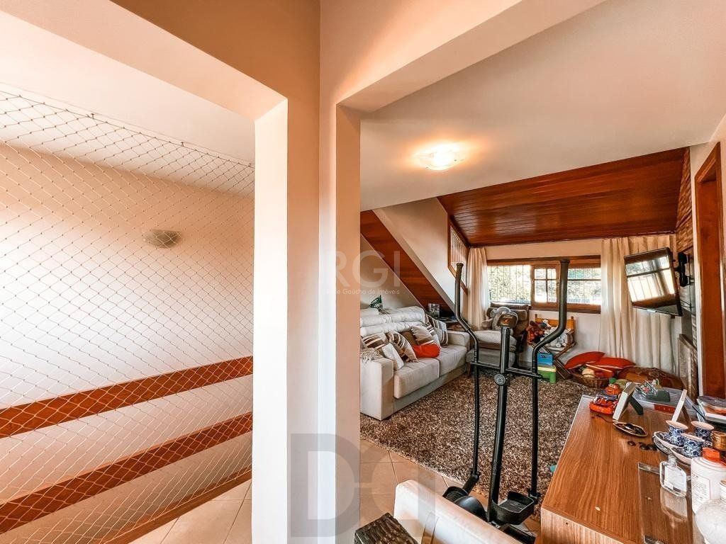 Excelente casa a venda no bairro Tristeza, para o lado do Rio! — foto 39