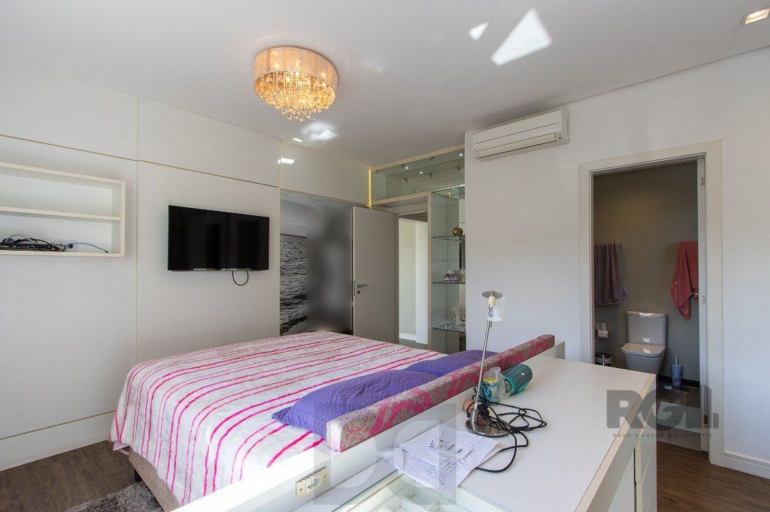 Casa no Condomínio Las Rocas, vista para o Guaíba, com 5 suítes — foto 47