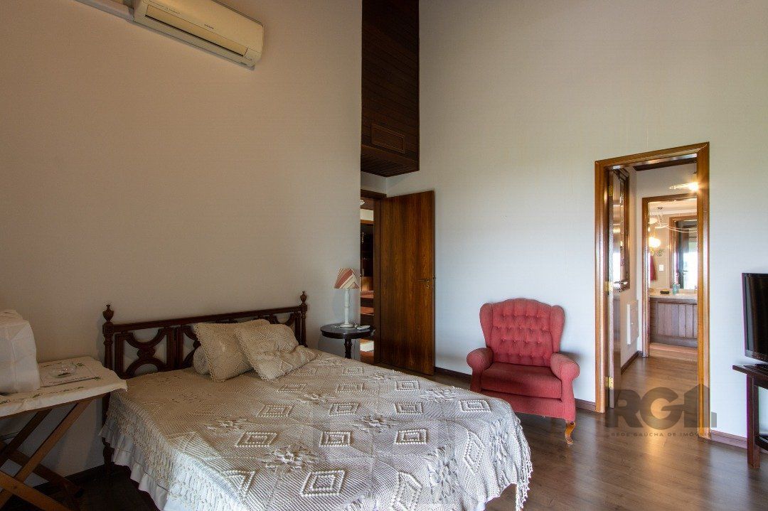 Sobrado com vista para Rio, 3 quartos, 2 suites, pátio, piscina, vaga para 4 carros - Bairro Vila Assunção — foto 71
