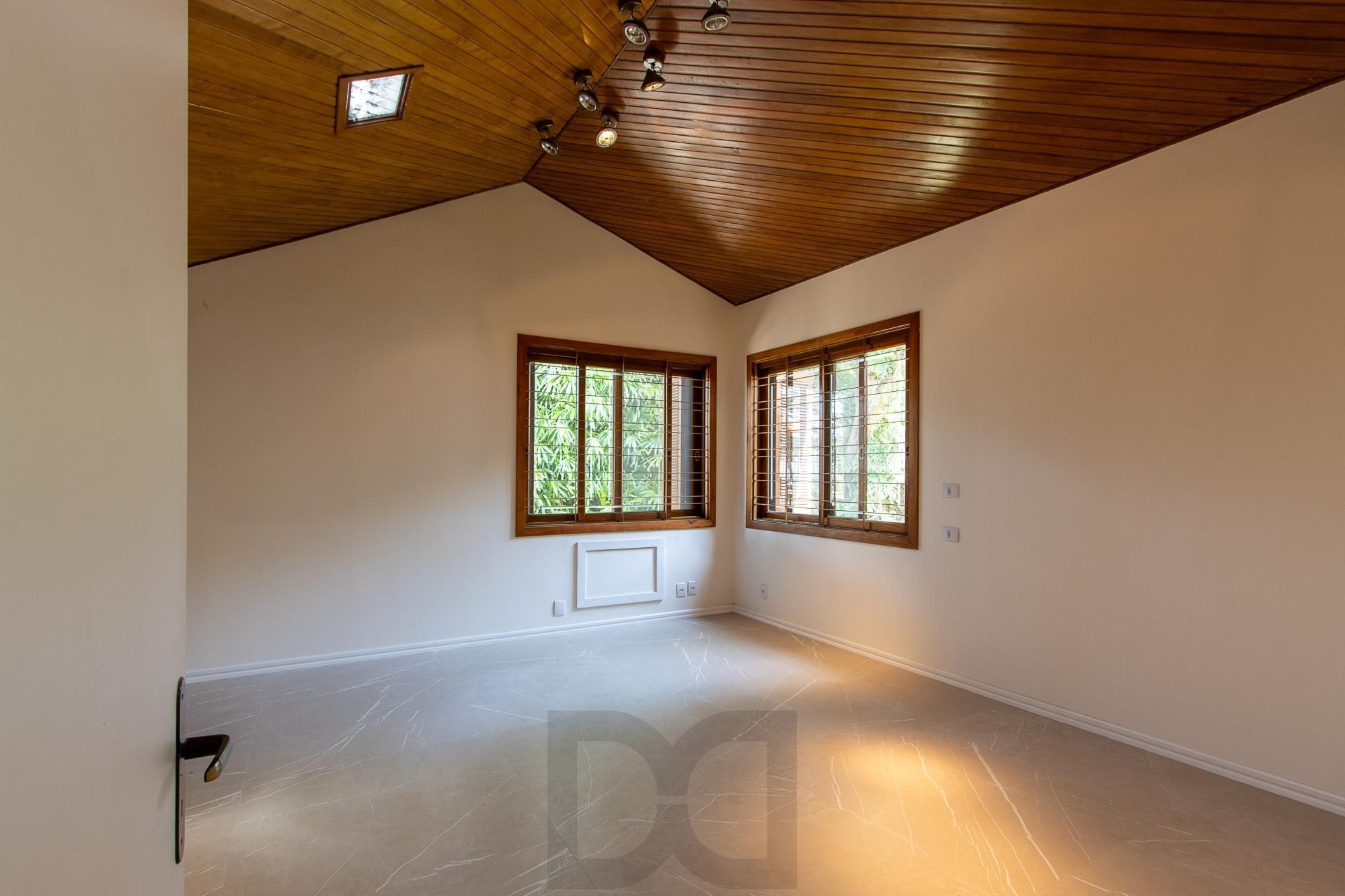 Casa com 2 dormitórios 3 banheiros. lareira e churrasqueira, e com arquitetura moderna. — foto 17