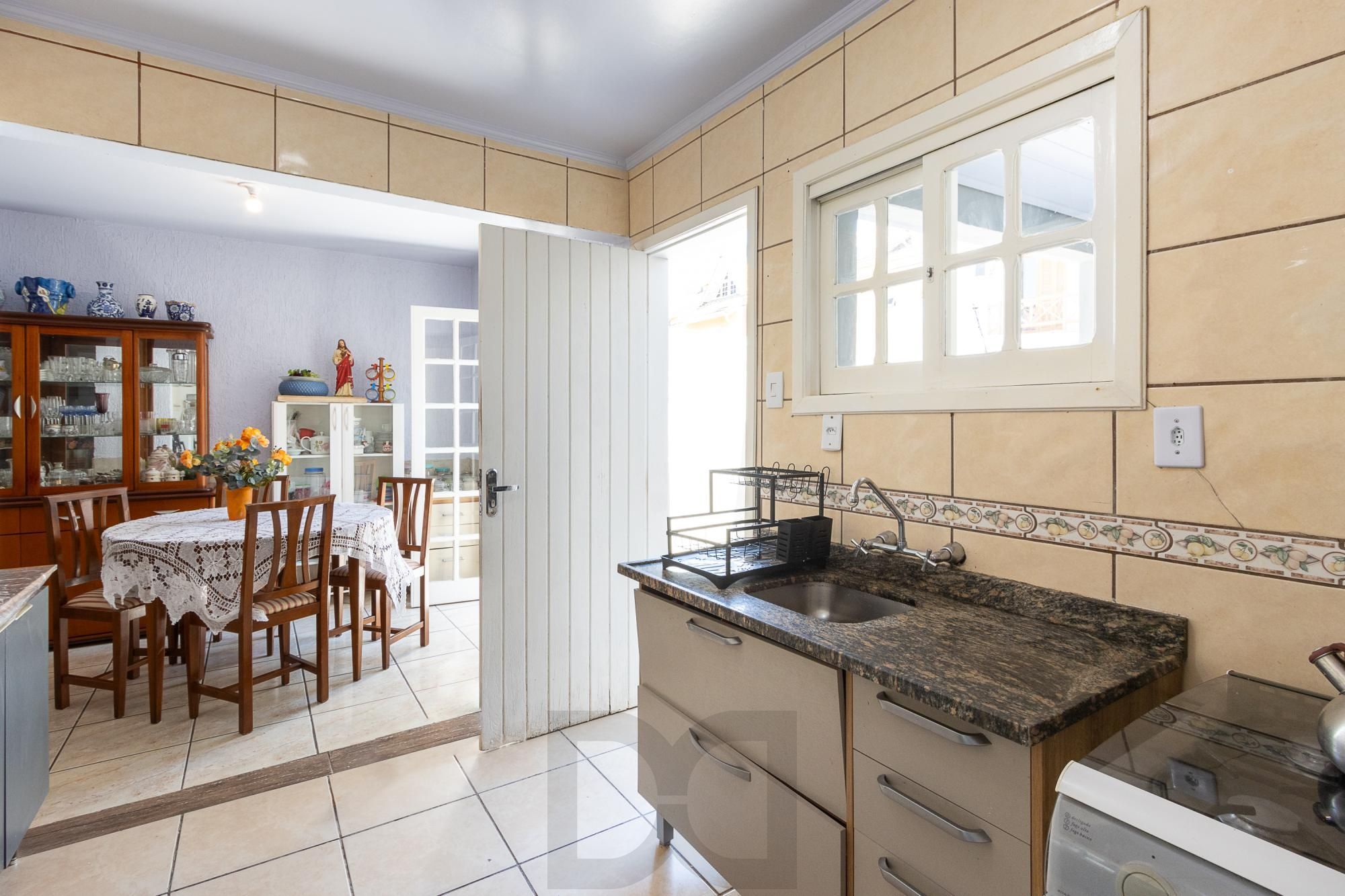 Casa de condomínio, de 3 dormitórios, 1 suíte e 2 vagas de garagem. — foto 11