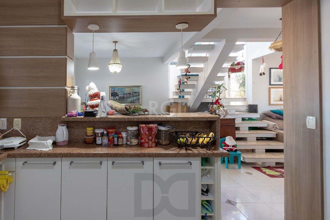 Casa para Venda com 4 dormitórios no bairro Hípica — foto 11