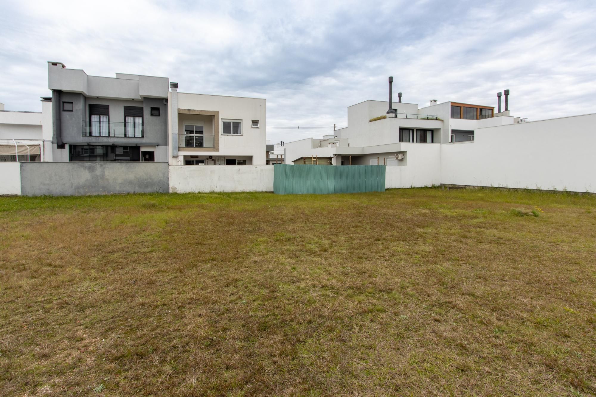 Lote de 154m2 no Condomínio Villa Amalfi, com boa infraestrutura — foto 2