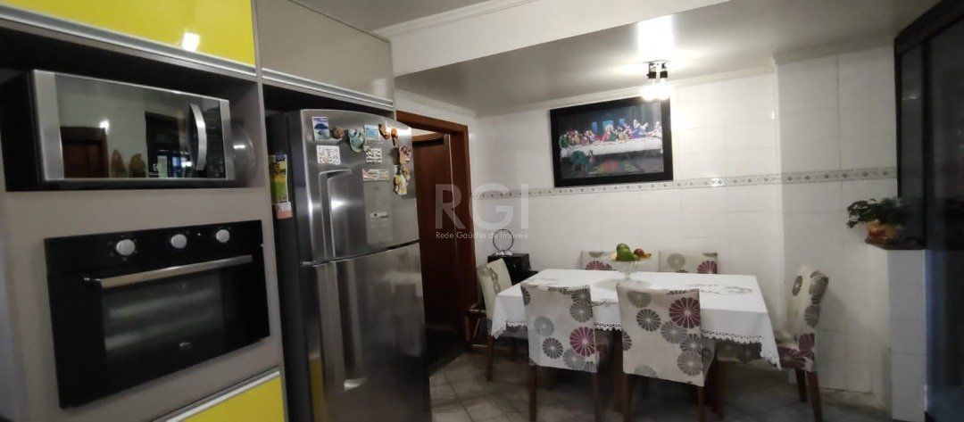 Casa para Venda - 180m², 4 dormitórios, sendo 1 suites, 3 vagas - Campo Novo — foto 9