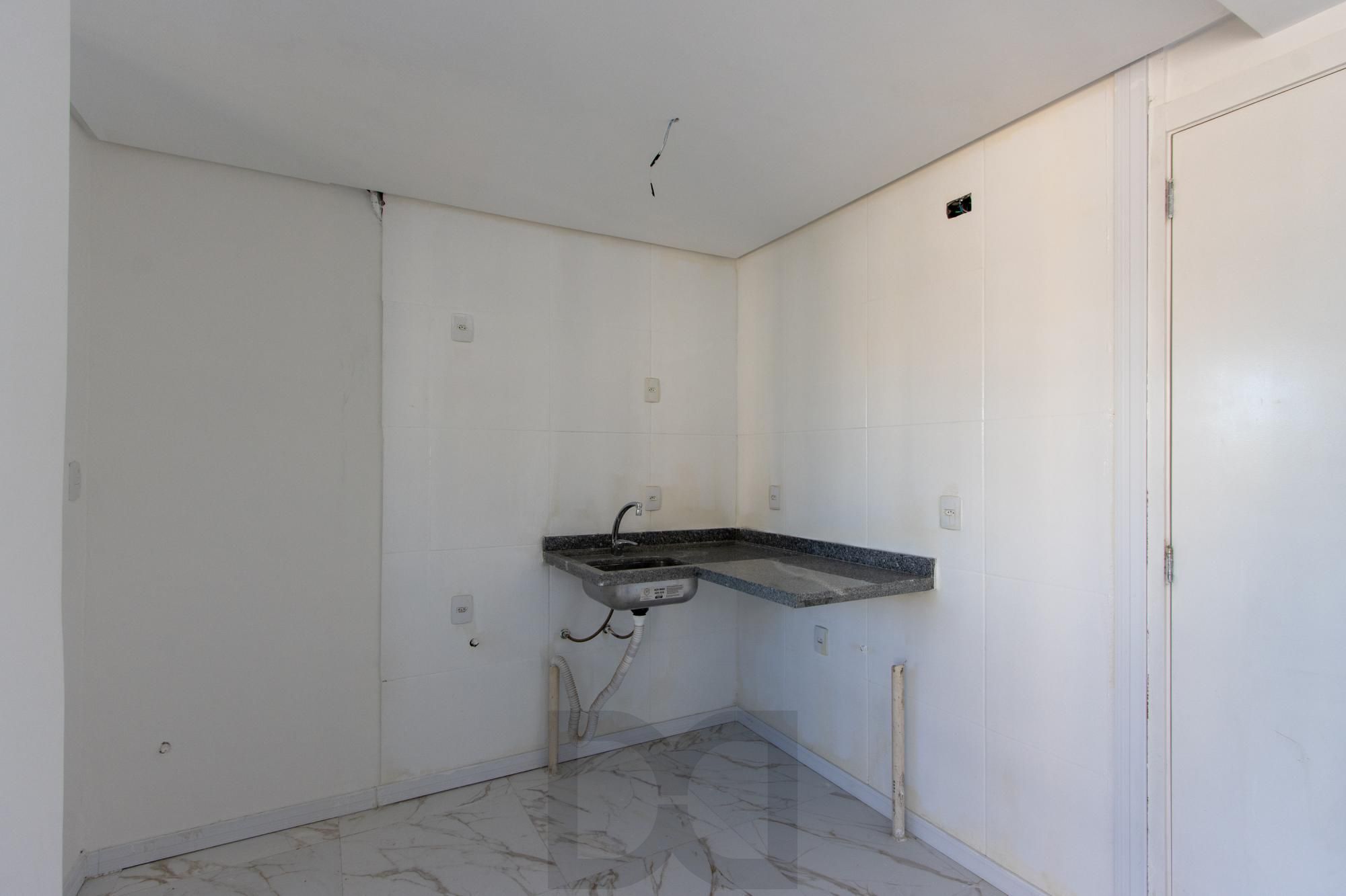 Apto com 3 dormitórios suíte e box coberto ( nunca habitado e reformado ) — foto 6