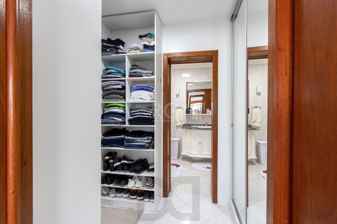 Casa para Venda - 293.76m², 3 dormitórios, sendo 1 suites, 6 vagas - Guarujá — foto 36