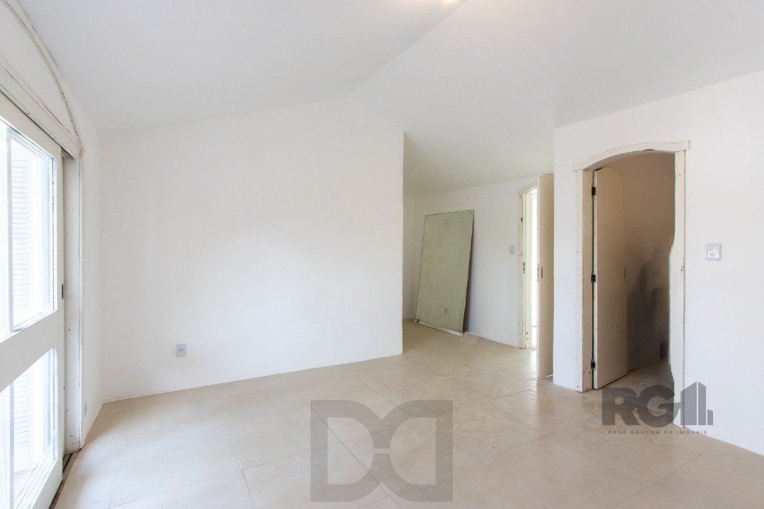 Casa para Venda - 337m², 3 dormitórios, sendo 1 suites, 3 vagas - Cristal — foto 41