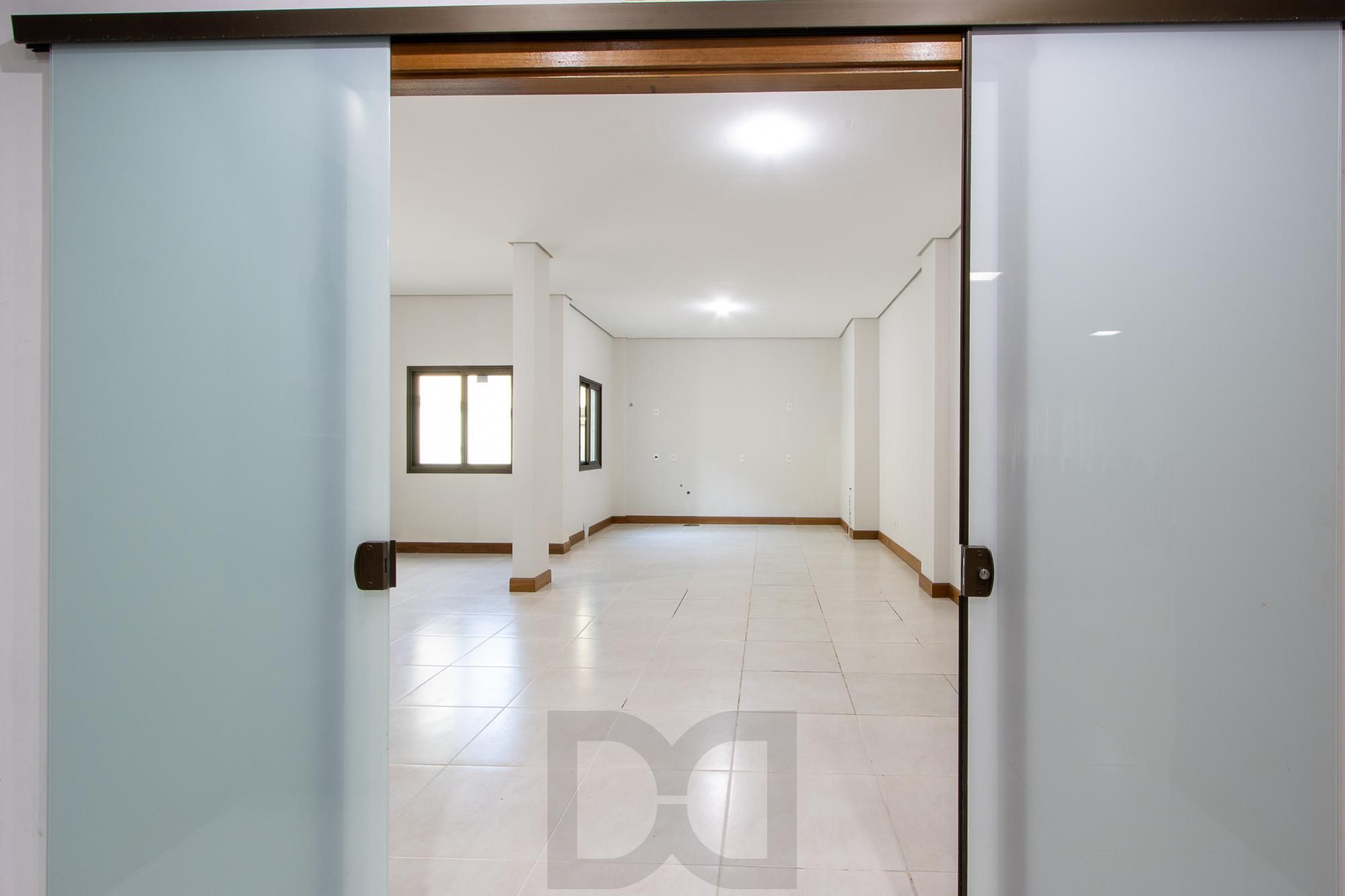 Excelente apartamento de 3 dormitórios, 1 suíte e 2 vagas no bairro Tristeza. — foto 51