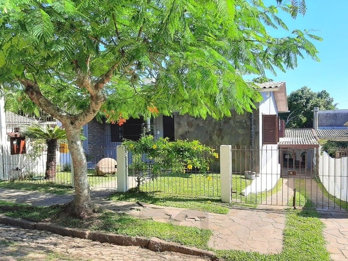 Casa para Venda - 176m², 2 dormitórios, sendo 1 suíte, 3 vagas - Espirito Santo — foto 2