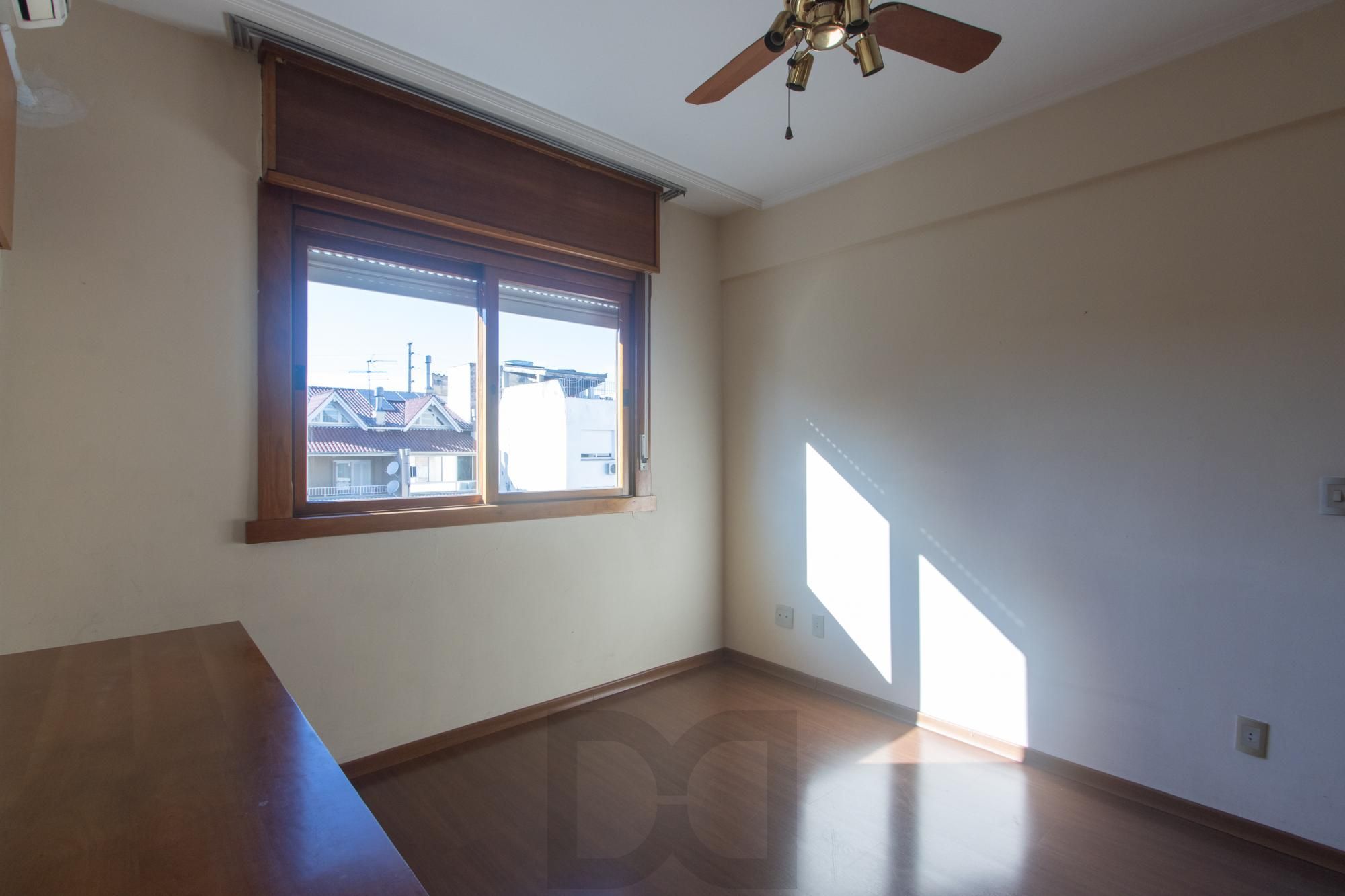 Apartamento Semimobiliado à Venda em Passo da Areia, Porto Alegre, RS — foto 19