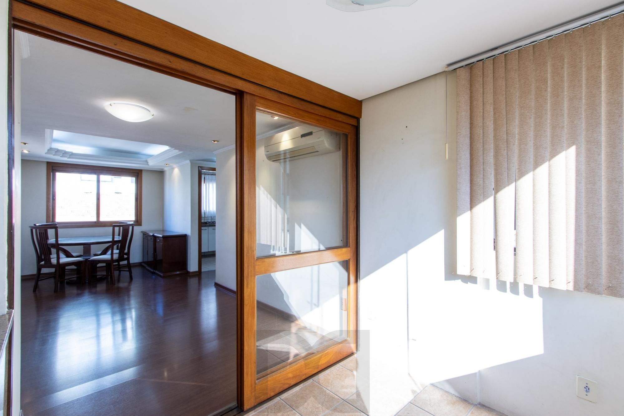 Apartamento Semimobiliado à Venda em Passo da Areia, Porto Alegre, RS — foto 8