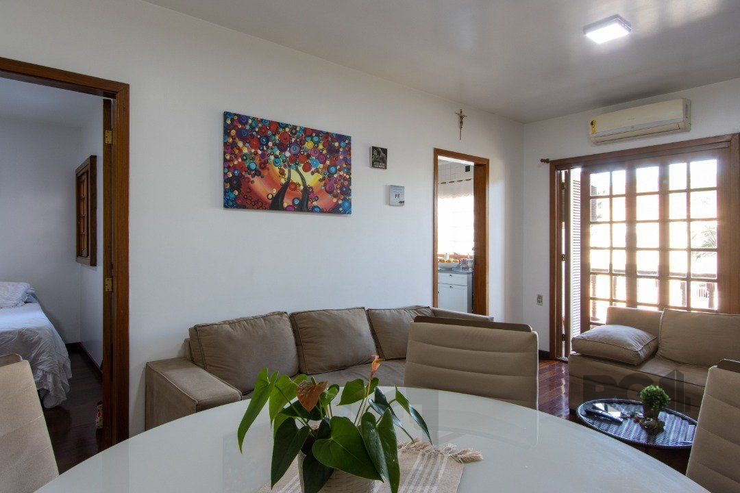 Casa de alvenaria, 3 quartos, 1 suíte, 4 banheiros e 5 vagas de garagem. — foto 38