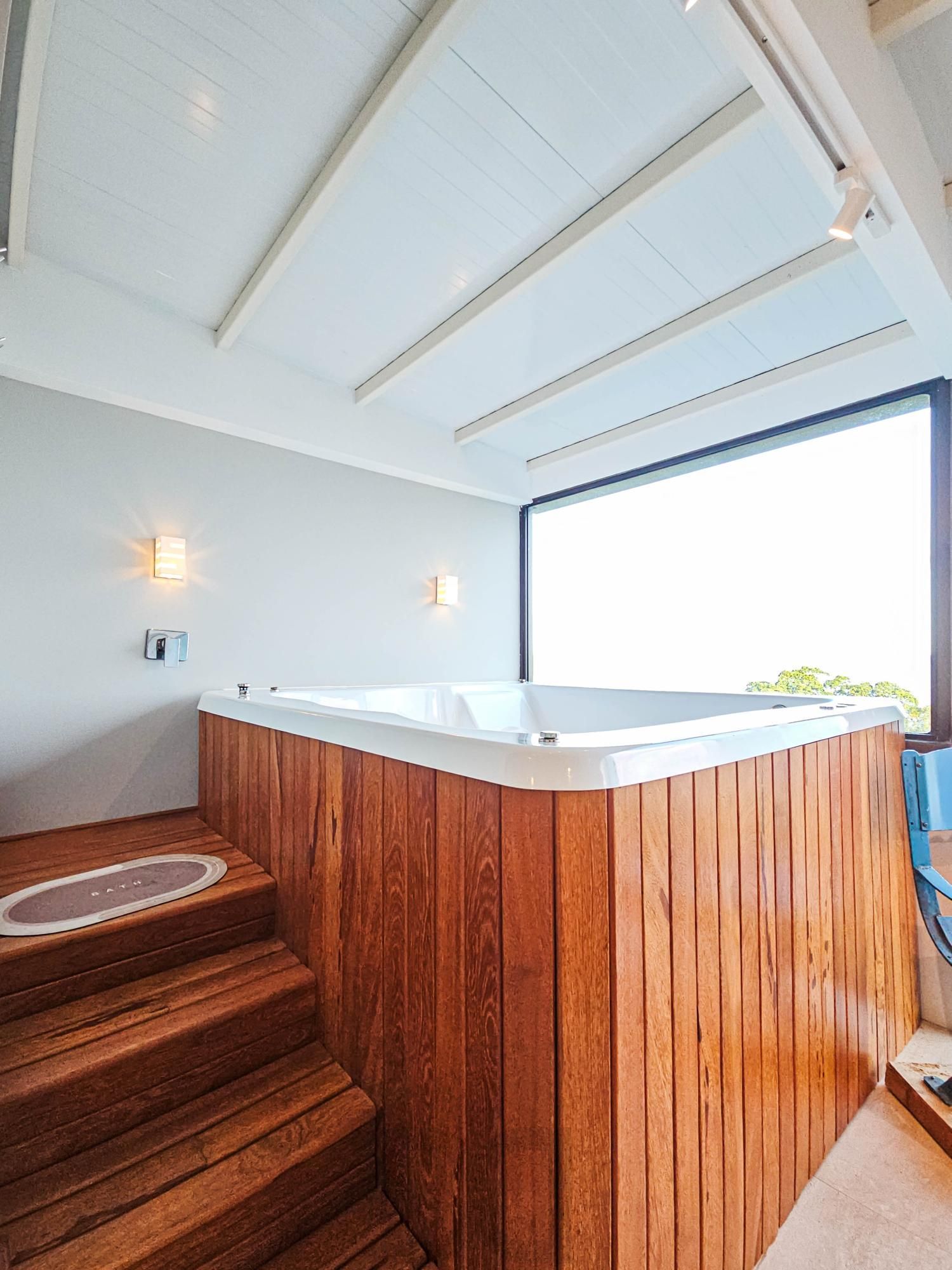 Casa na Vila Conceição, 3 dormitórios, 1 suíte, churrasqueira, lareira, 4 vagas, piscina aquecida e vista perene para o Rio. — foto 20