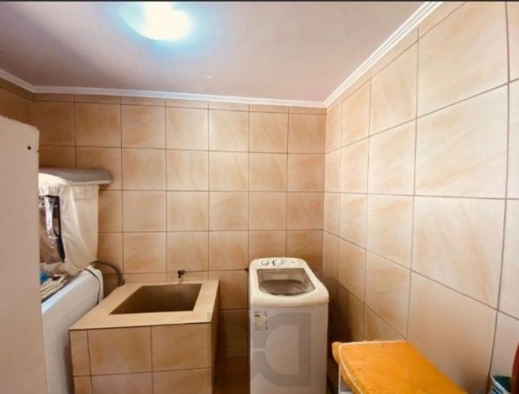 Casa 4 dormitórios, localizada no bairro Hípica, em Porto Alegre. — foto 10
