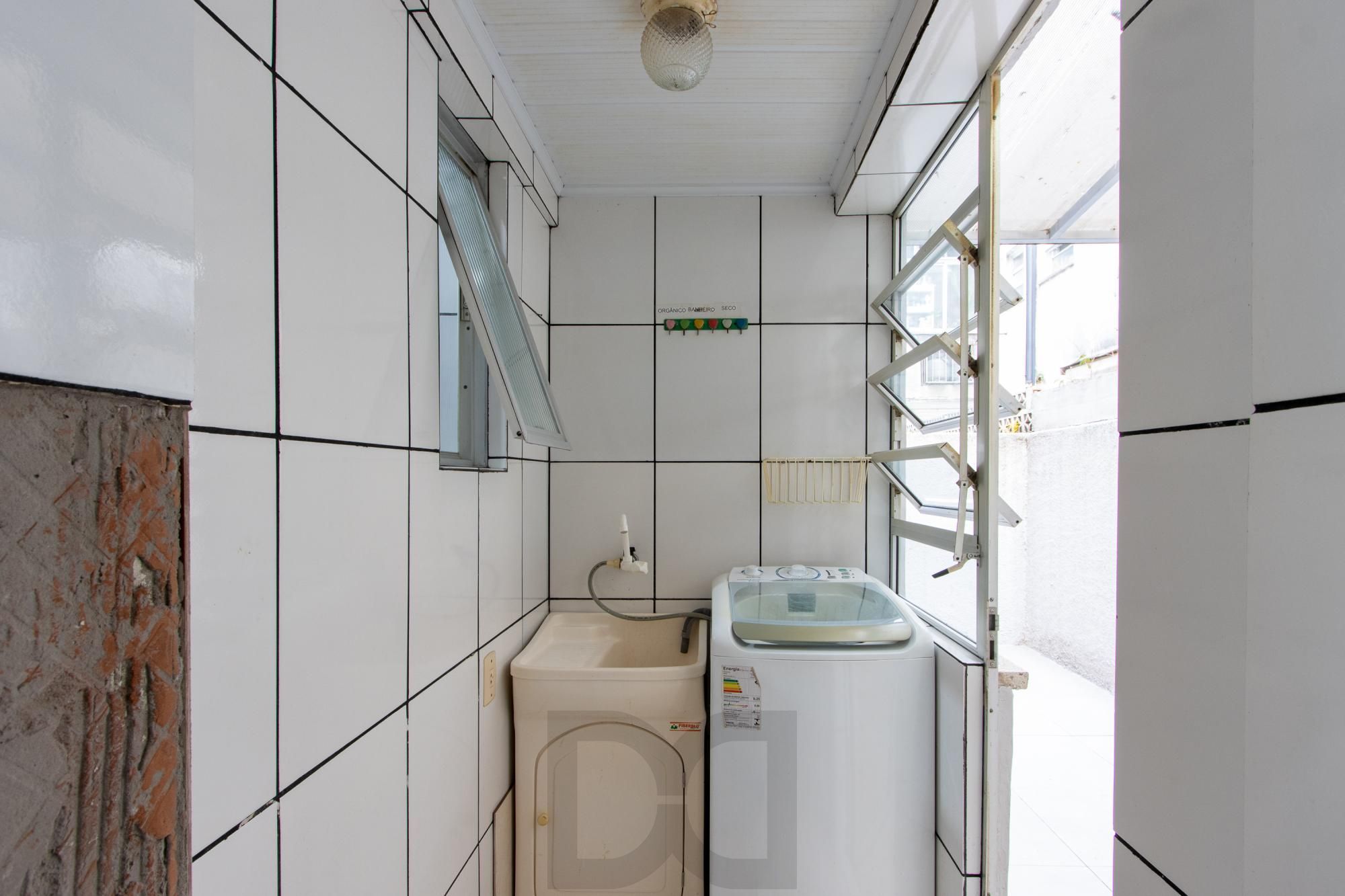 Apartamento térreo com pátio privativo no coração do Menino Deus, 2 dormitórios. — foto 19