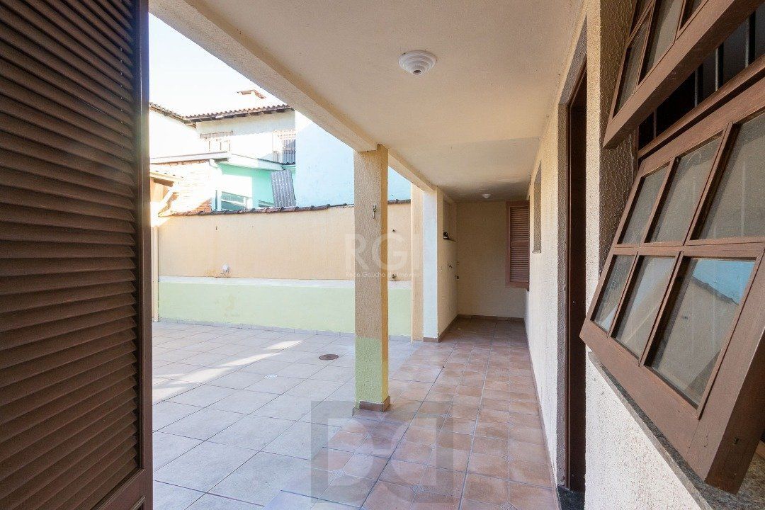 Casa para Venda - 280m², 3 dormitórios, sendo 1 suites, 2 vagas - Espirito Santo — foto 15