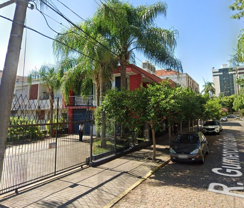 Excelente oportunidade para empresas e investidores! Prédio comercial moderno, amplo e muito bem localizado no bairro Menino Deus, oferecendo estrutura completa para diferentes tipos de negócios. — foto 2