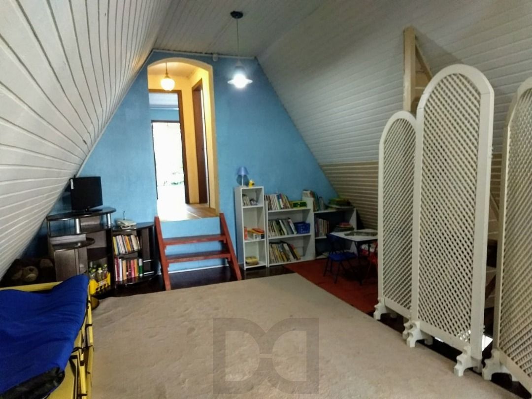 Casa para Venda - 200m², 4 dormitórios, sendo 1 suites, 4 vagas - Ipanema — foto 21