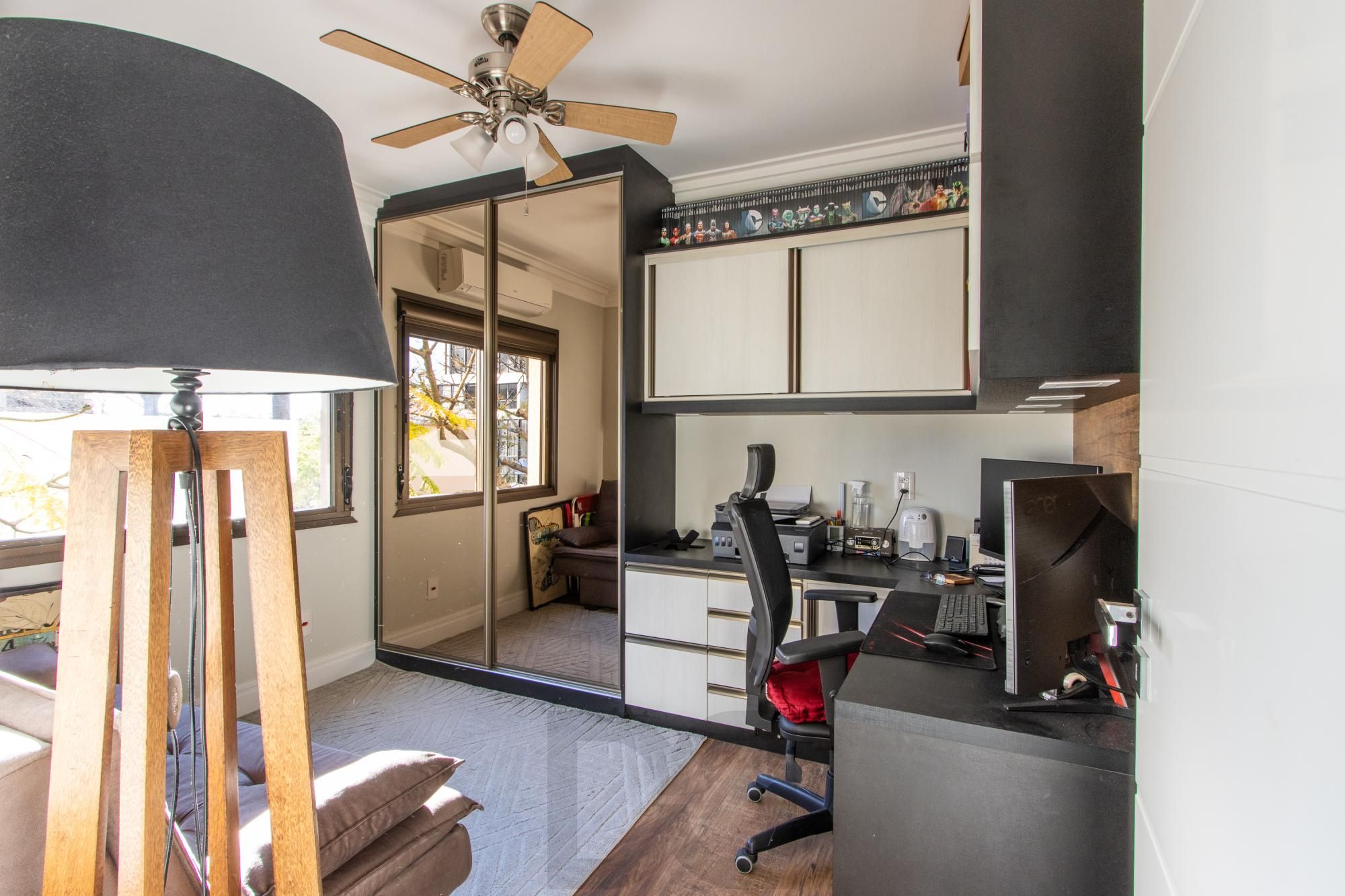 Apartamento no bairro Tristeza, Reformado e em ótimo estado! — foto 20