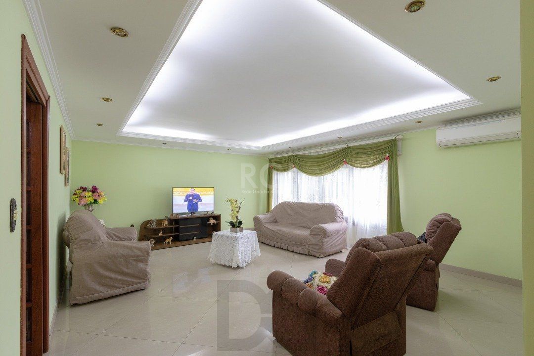Casa para Venda - 160m², 3 dormitórios, sendo 2 suites, 3 vagas - Cristal — foto 2