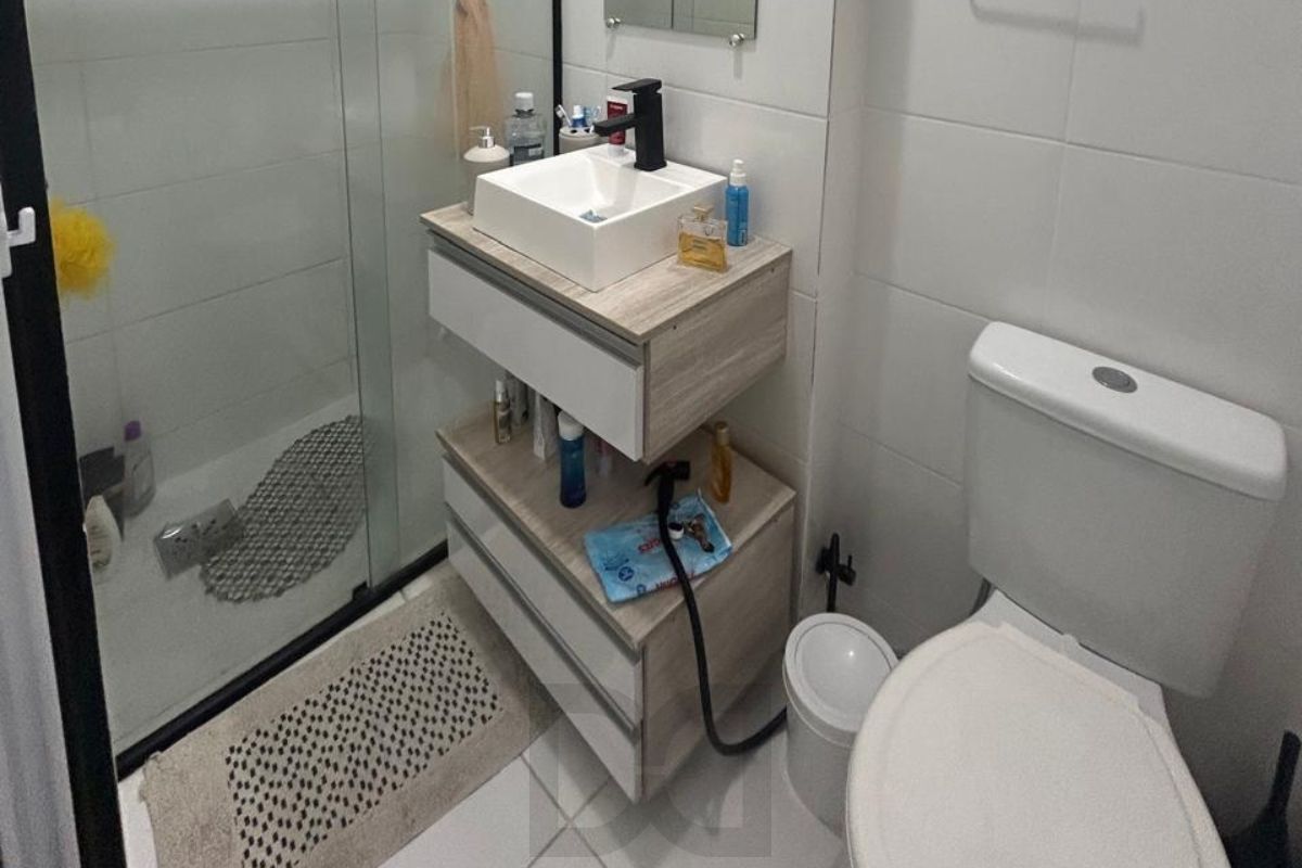 Apartamento com 2 quartos, no bairro Cavalhada — foto 12