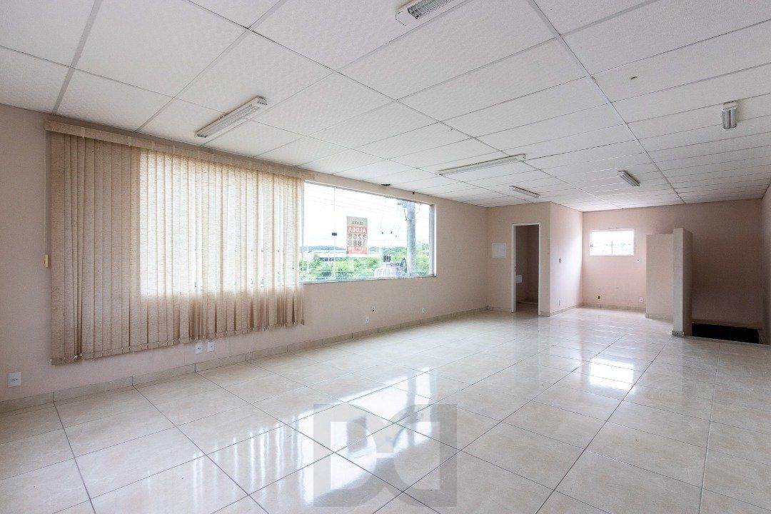 Pavilhão com área construída de cerca de 900m² — foto 9