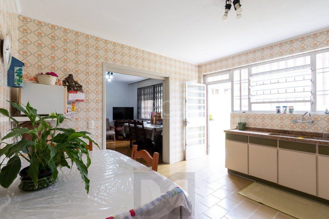 Casa para Venda - 280m², 4 dormitórios, sendo 1 suites, 3 vagas - Vila Assunção — foto 33