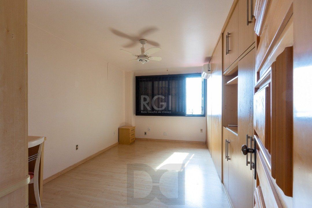 Casa para Venda - 500m², 4 dormitórios, sendo 1 suites, 4 vagas - Vila Conceição — foto 31
