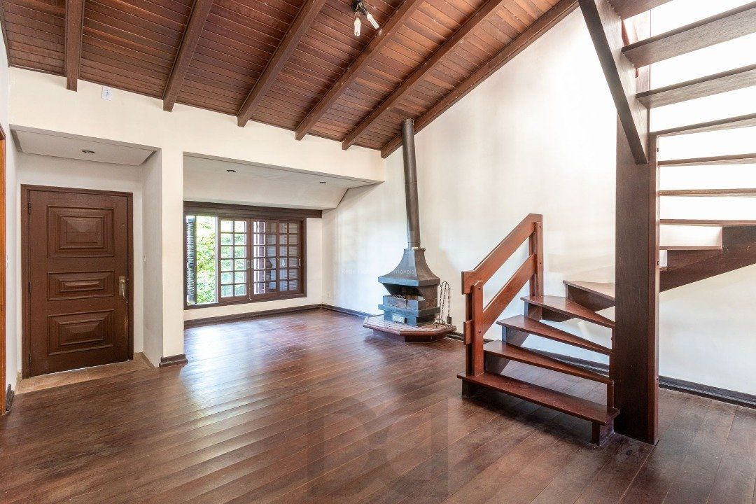 Casa para Venda - 280m², 3 dormitórios, sendo 1 suites, 2 vagas - Espirito Santo — foto 1