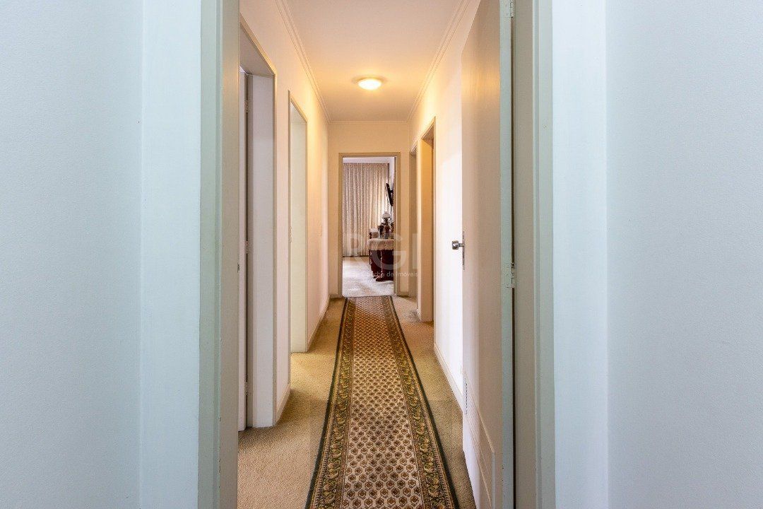 Casa para Venda - 280m², 4 dormitórios, sendo 1 suites, 3 vagas - Vila Assunção — foto 18