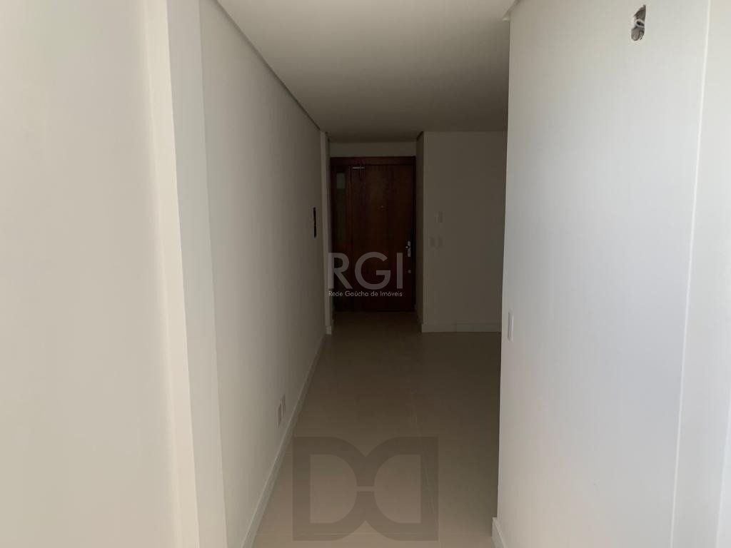 Sala comercial na Getúlio Vargas com 81,92m² privativos — foto 5