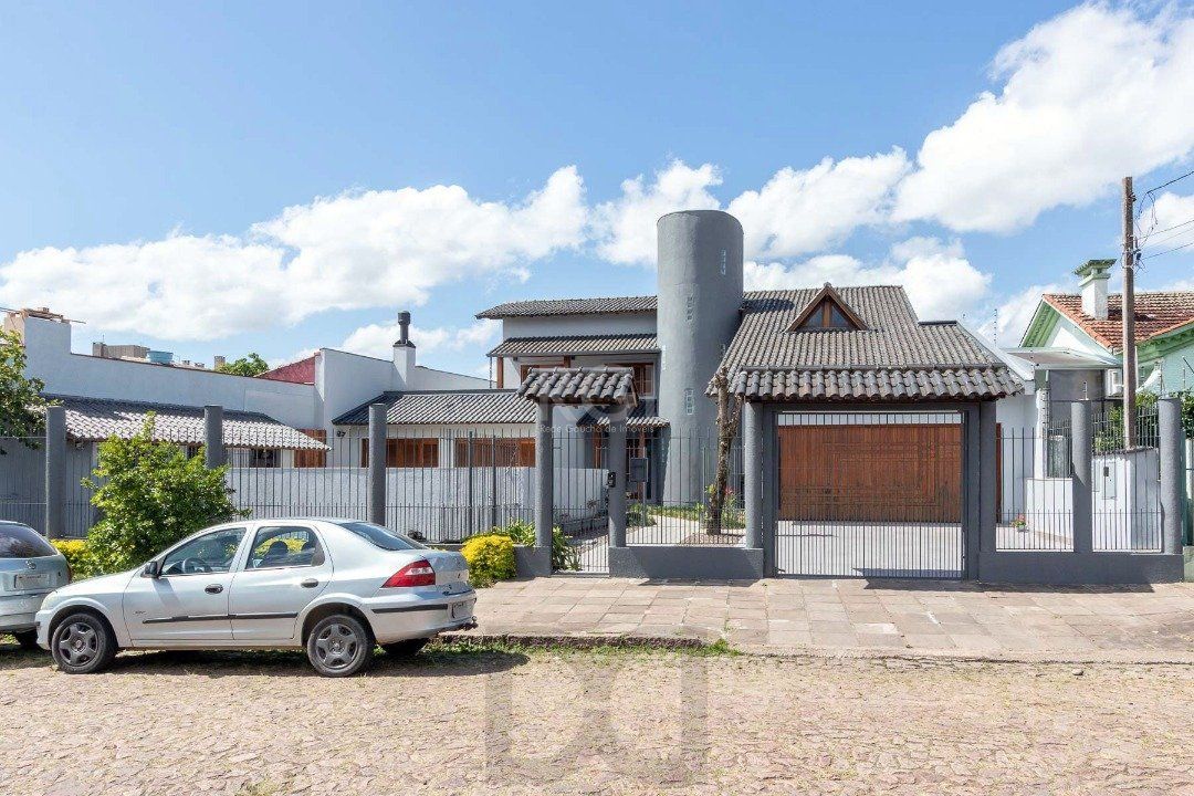 Casa para Venda - 451.63m², 5 dormitórios, sendo 1 suites, 4 vagas - Cristal — foto 1