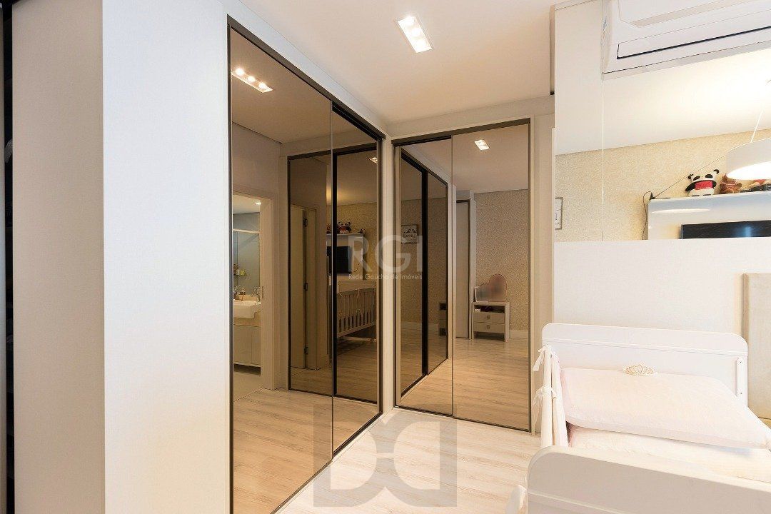 Cobertura para Venda - 319.17m², 3 dormitórios, sendo 3 suites, 4 vagas - Cristal — foto 45