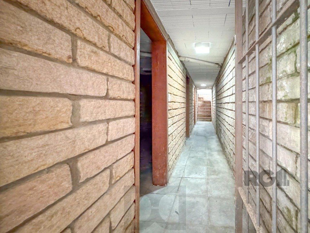 Com 4 suítes espaçosas, incluindo uma master com closet, — foto 32