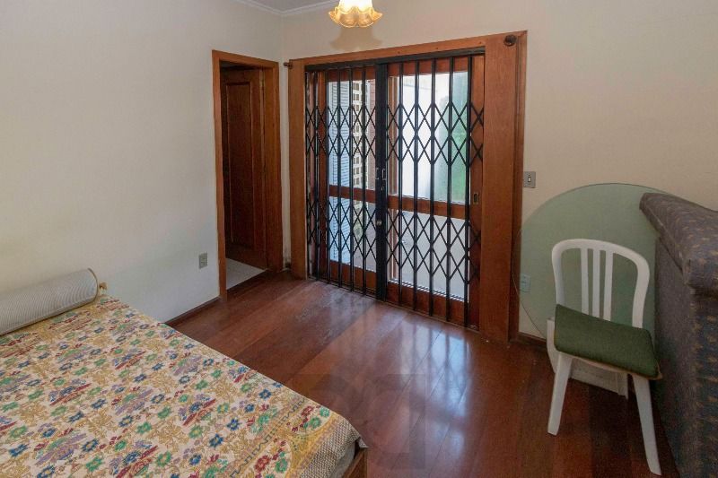 Casa para Venda - 420m², 5 dormitórios, sendo 2 suites, 6 vagas - Nonoai — foto 38