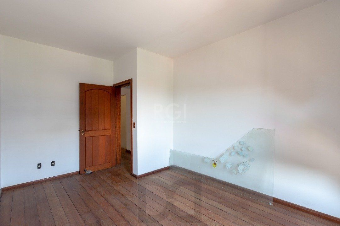 Casa para Venda - 460m², 4 dormitórios, sendo 1 suites, 4 vagas - Cristal — foto 38