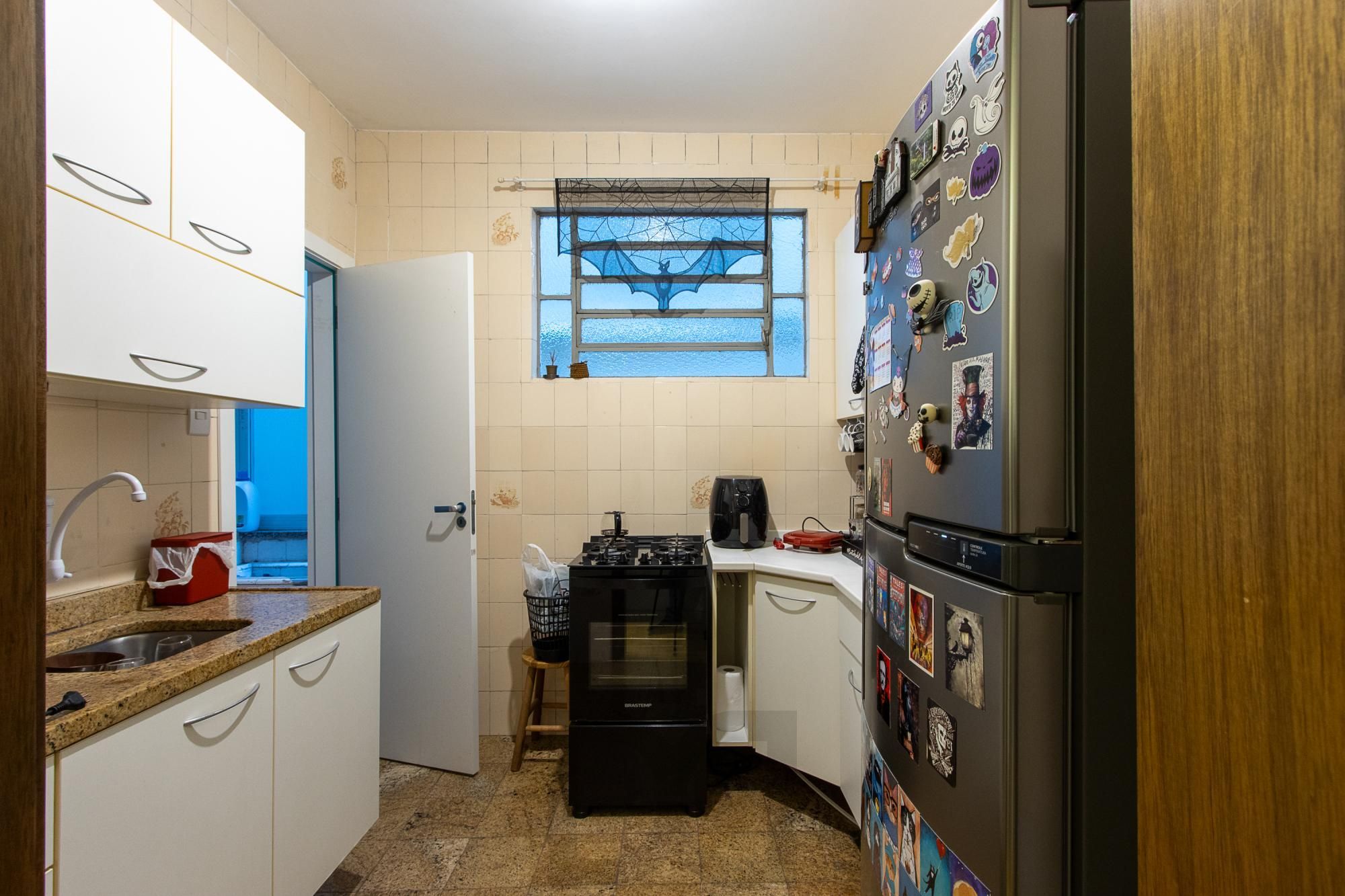 Apartamento Semi-mobiliado de 2 Quartos no Bairro Bom Fim — foto 6