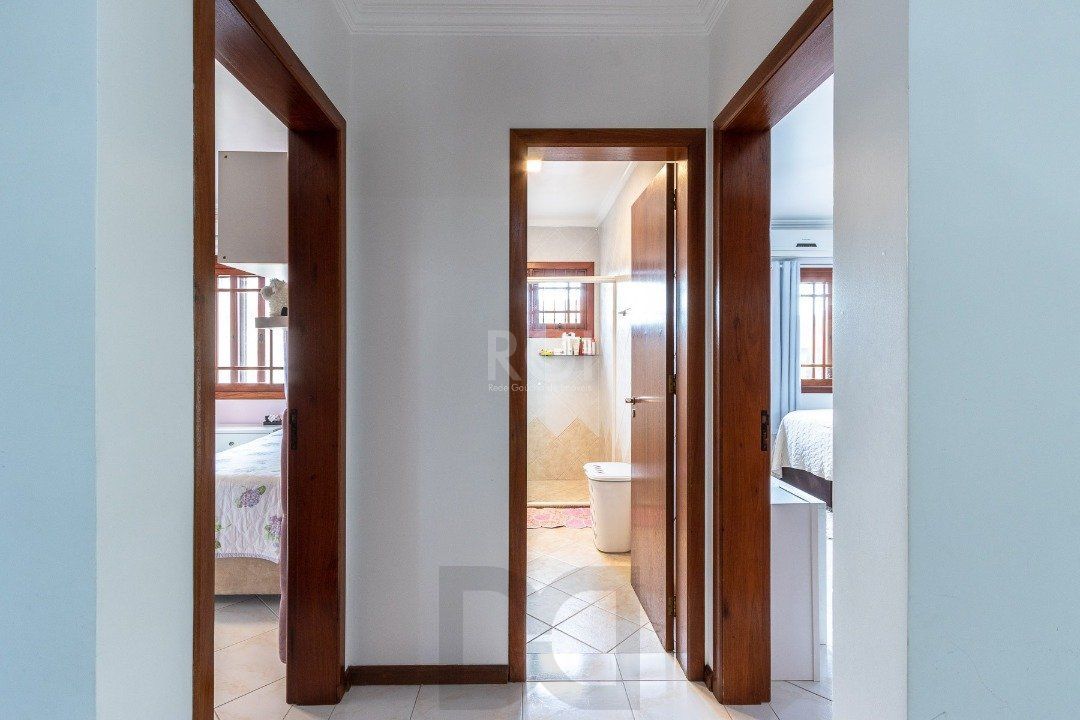Casa para Venda - 293.76m², 3 dormitórios, sendo 1 suites, 6 vagas - Guarujá — foto 39