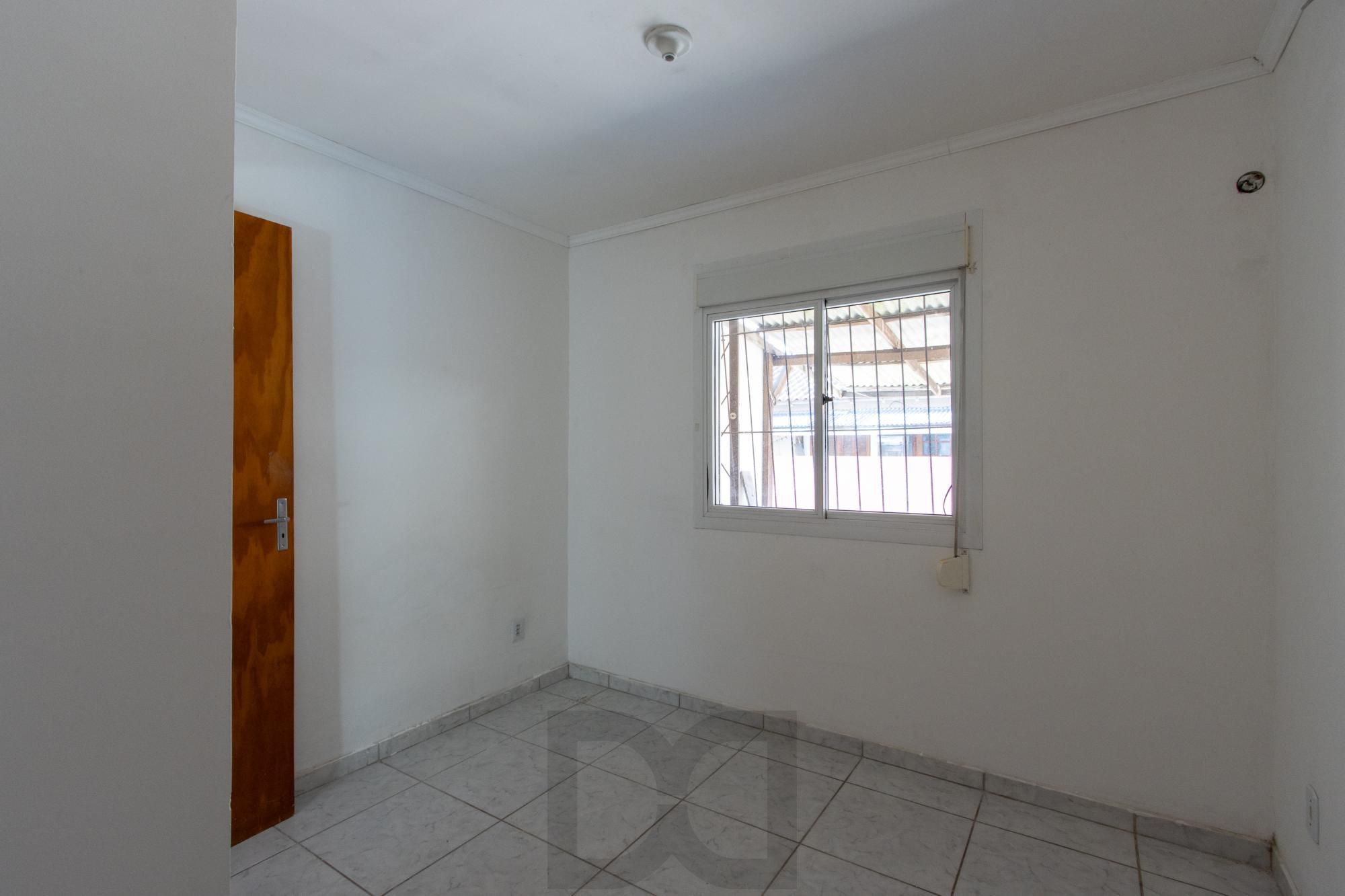 Casa de condomínio, 2 dormitórios, 1 banheiro e 1 vaga de garagem. — foto 18