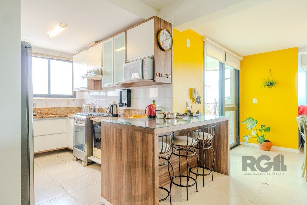 Cobertura Horizontal, 3 quartos, 1 suite, piscina, condominio com infra, 2 vagas - Bairro Tristeza — foto 12