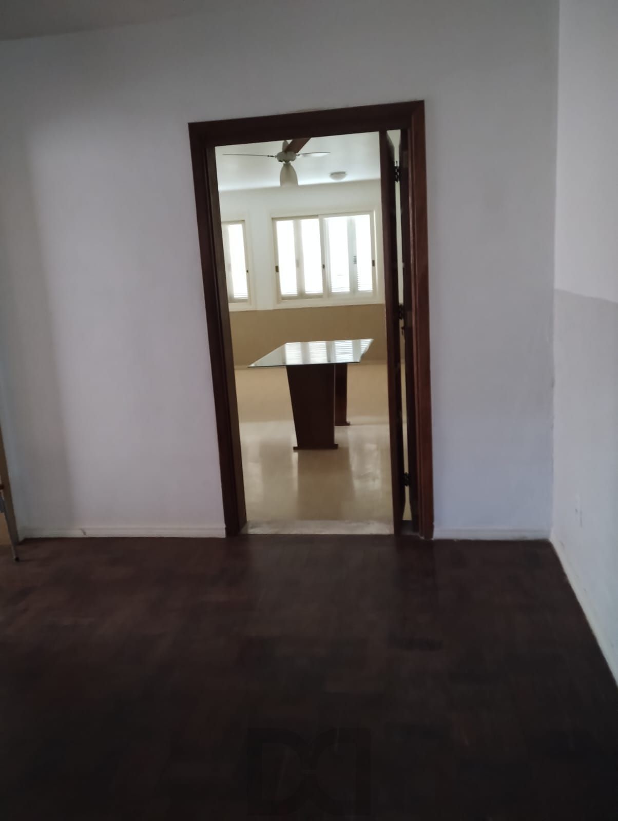 Excelente Casa com 03 suítes + Apto nos fundos com 01 Dor. Garagem 3 carros — foto 11