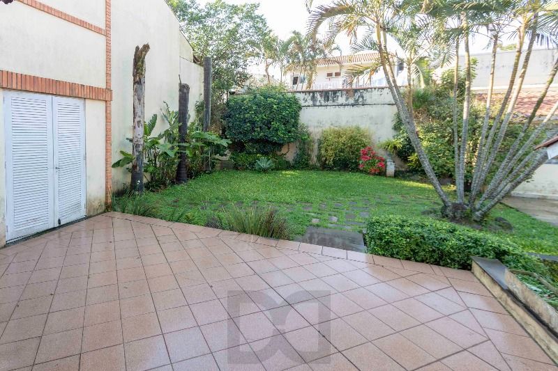 Casa para Venda - 420m², 5 dormitórios, sendo 2 suites, 6 vagas - Nonoai — foto 42