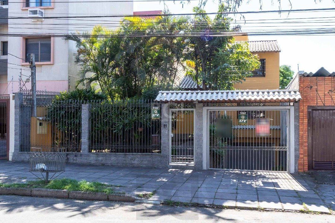 Casa para Venda - 308.25m², 3 dormitórios, sendo 1 suites, 5 vagas - Cristal — foto 4